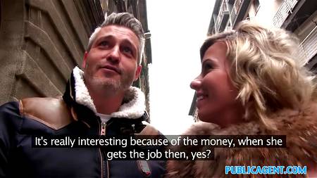 Белокурая шлюшка получила на кастинге смачный камшот в свой рот