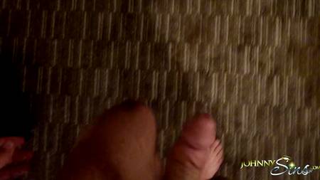 Кончил не вынимая члена из покрасневшего влагалища девки