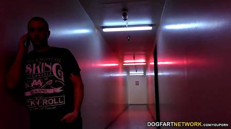 Негритос наслаждается анальным отверстием любовницы