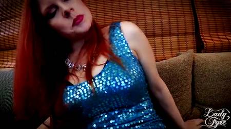 Рыжая бестия испытывает оргазмы от опытного в сексе кобеля