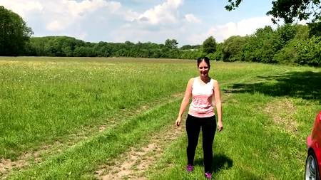 Отымел в очко безотказную девушку с узеньким анальным отверстием