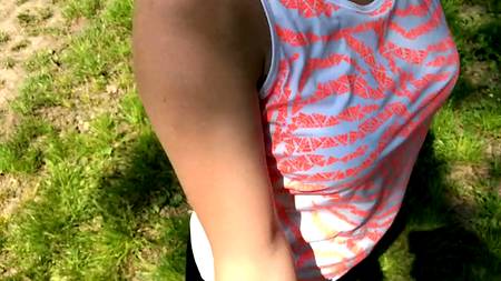 Отымел в очко безотказную девушку с узеньким анальным отверстием