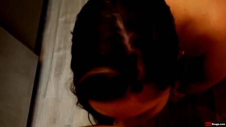 Красивая пара снимает дома любительское анальное порно