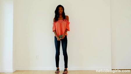 Порно агент оприходовал на кастинге шикарную негритянку