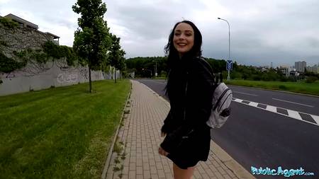 Заплатил за секс на улице с жопастой молодой давалкой