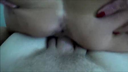 Сисястая женщина балдеет от проникновения в нее члена