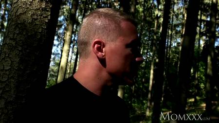 В завершении красивого перепихона кончил в рот сногсшибательной девушке