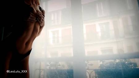 Девушка с шикарной фигурой красиво ебется дома с любимым самцом