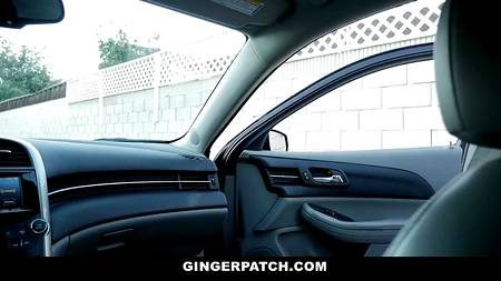 Пикапер отжарил рыжую нимфу и мощно кончил на ее мордашку