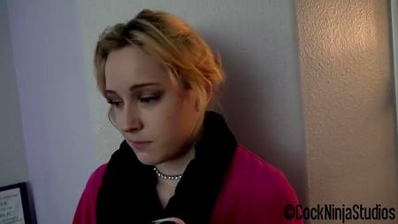 Раздвинул ноги и нежно оттымел блондинку в миссионерской позе