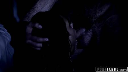 Вылизал манду шикарной телке перед долгим красивым сексом