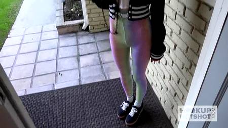 Молодая азиатка сквиртанула от грубого секса с новым ебарем