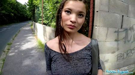 Пикапер замутил секс на улице с узкоглазой девицей