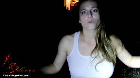 Девушка с красивой грудью прибалдела от действий активного самца