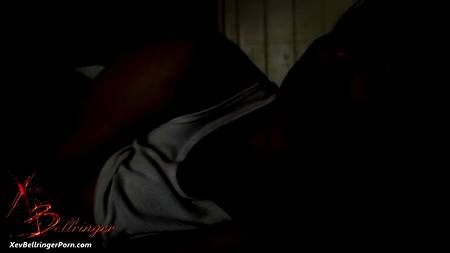 Девушка с красивой грудью прибалдела от действий активного самца