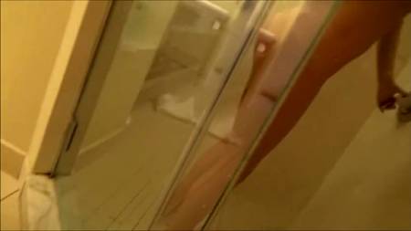 Парень снимает от первого лица как ебет девку в разных позах