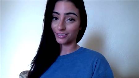 Парень снимает от первого лица как ебет девку в разных позах