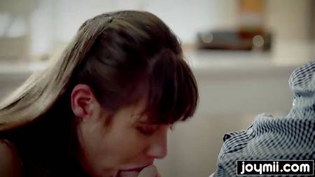 Студентка соблазнила одногруппника присунуть в ее волосатую рыжую щелку