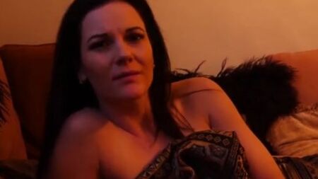 Неугомонный пихарь снимает хоум порно с грудастой женщиной