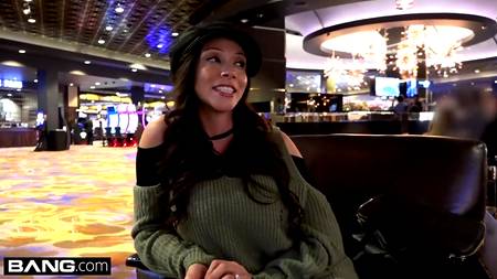 Кавалер запикапил зрелую красотку и классно отымел у себя дома