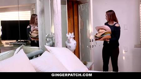 Опытный мачо раскрутил рыжуху объездить свой болт и получить камшот