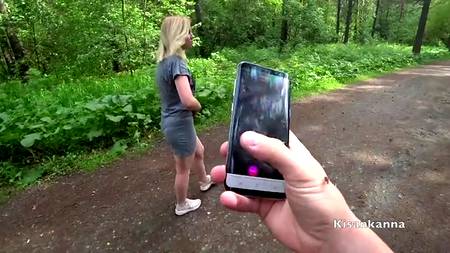 Снял на камеру как отодрал в парке привлекательную подругу