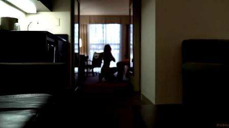 Пацан кончил на пилотку удовлетворенной сучке с большой задницей