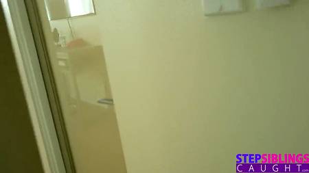 Кинул палку от первого лица грудастой блонде с зачетной попкой