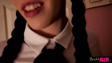 Сексапильная студентка объездила утренний стояк бойфренда перед учебой