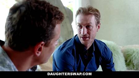 Отраханные в групповухе девки получили в рот вкусную сперму