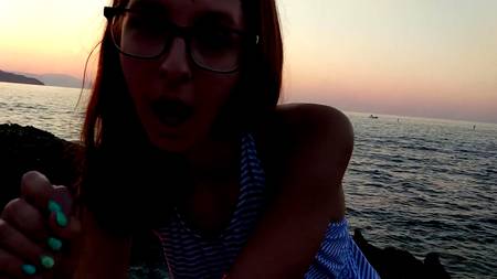 Красивый анальный секс на пляже с горячей рыжеволосой бестией