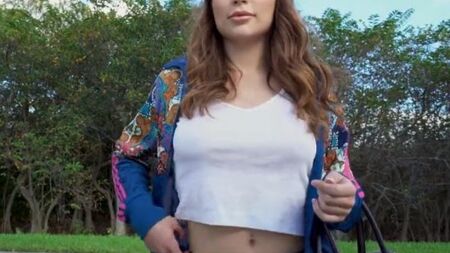 Подкативший пикапер  устроил с девушкой жаркое порево в машине