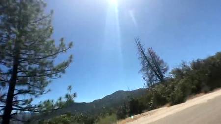 Мотоциклист оприходовал на улице грудастую девушку раком