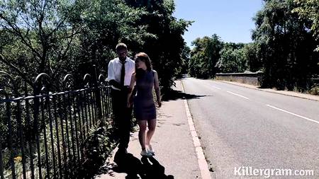 Рыжеволосая куколка приняла в рот большое количество спермы