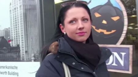 Запикапил и жестко отодрал на парковке симпатичную телку