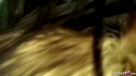 Запикапил и жестко отодрал на парковке симпатичную телку