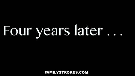 Шикарная зрелая блондинка запрыгнула на хуй молодого кобеля