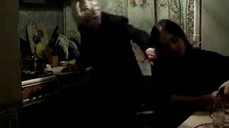 Мамка прибухнула с сыном и занялась сексом на кухне