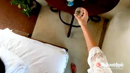 Горячая массажистка страстно объездила жилистый хер балдеющего клиента