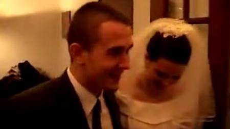 Первая брачная ночь у новоиспеченной супружеской пары