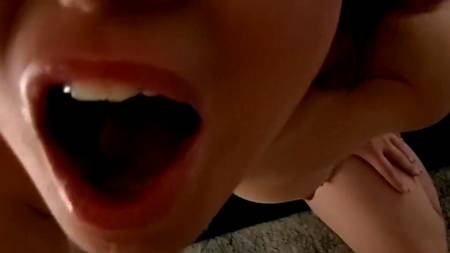 Рыжая фея сосет, как богиня