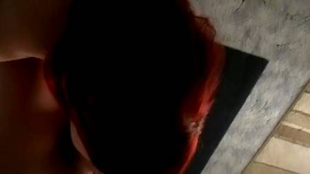 Рыжая фея сосет, как богиня