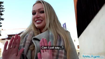 Роскошная блонда наслаждается кастингом с опытным пихарем