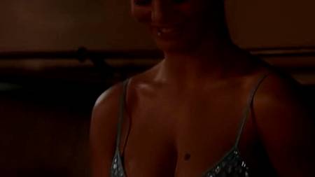 Женушка шикарно ублажила мужа и его приятеля