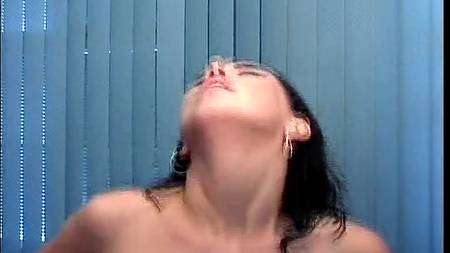 Секс с молодой и темпераментной телочкой