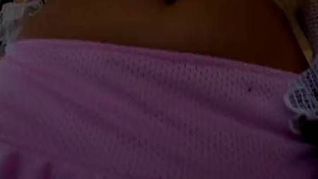 Блондинка просто разрывается от стонов