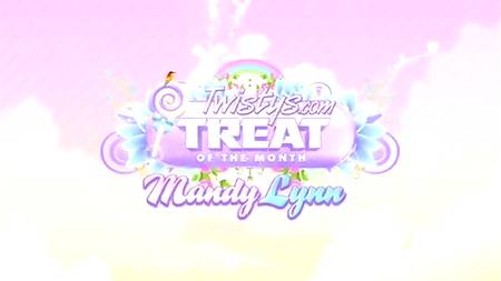 Стройная, грудастая блондинка