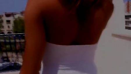 Две девушки, парень и два члена