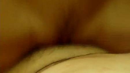 Милашка переспала с полным мужчиной