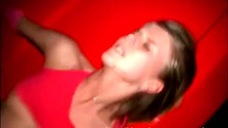 Худую девку пустили по кругу